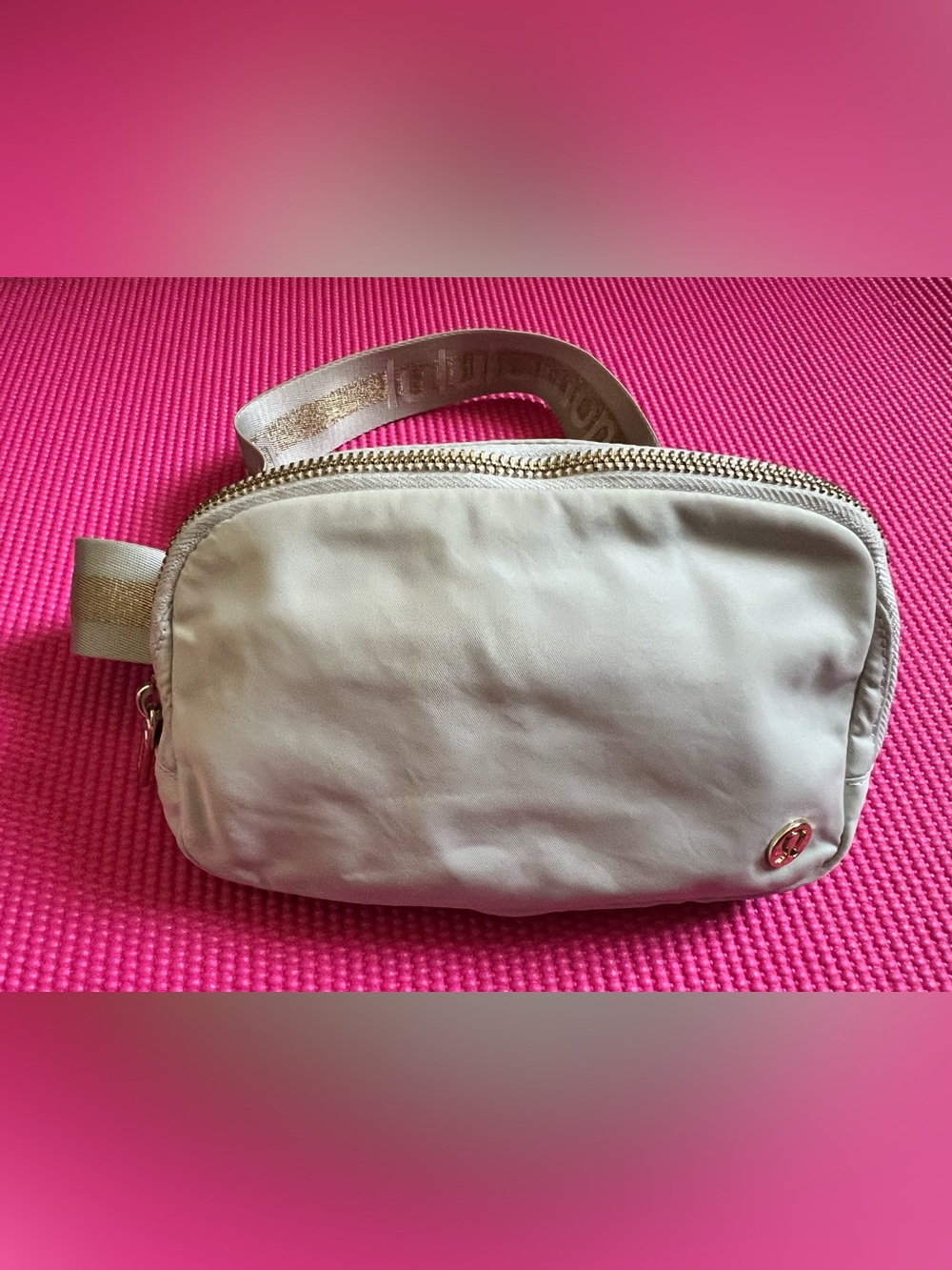 Neutral Beige Crossbody Belt Bag